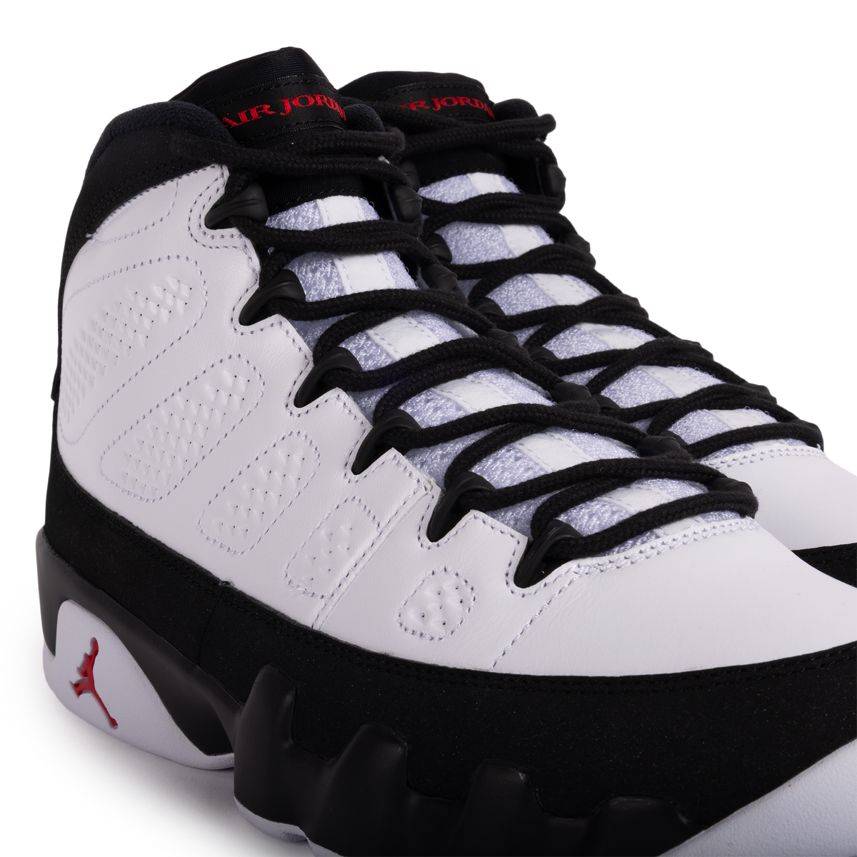 Nike Air Jordan 9 Retro "Space Jam" White/Black/True Red IX6179-100