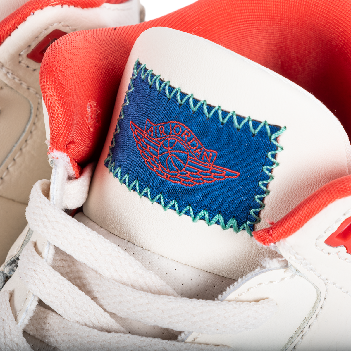 Nike Jordan 3 Retro "Play Your Way" (PS) Chalk/Track Red/T Blue/Kinetic Green IO2074-100
