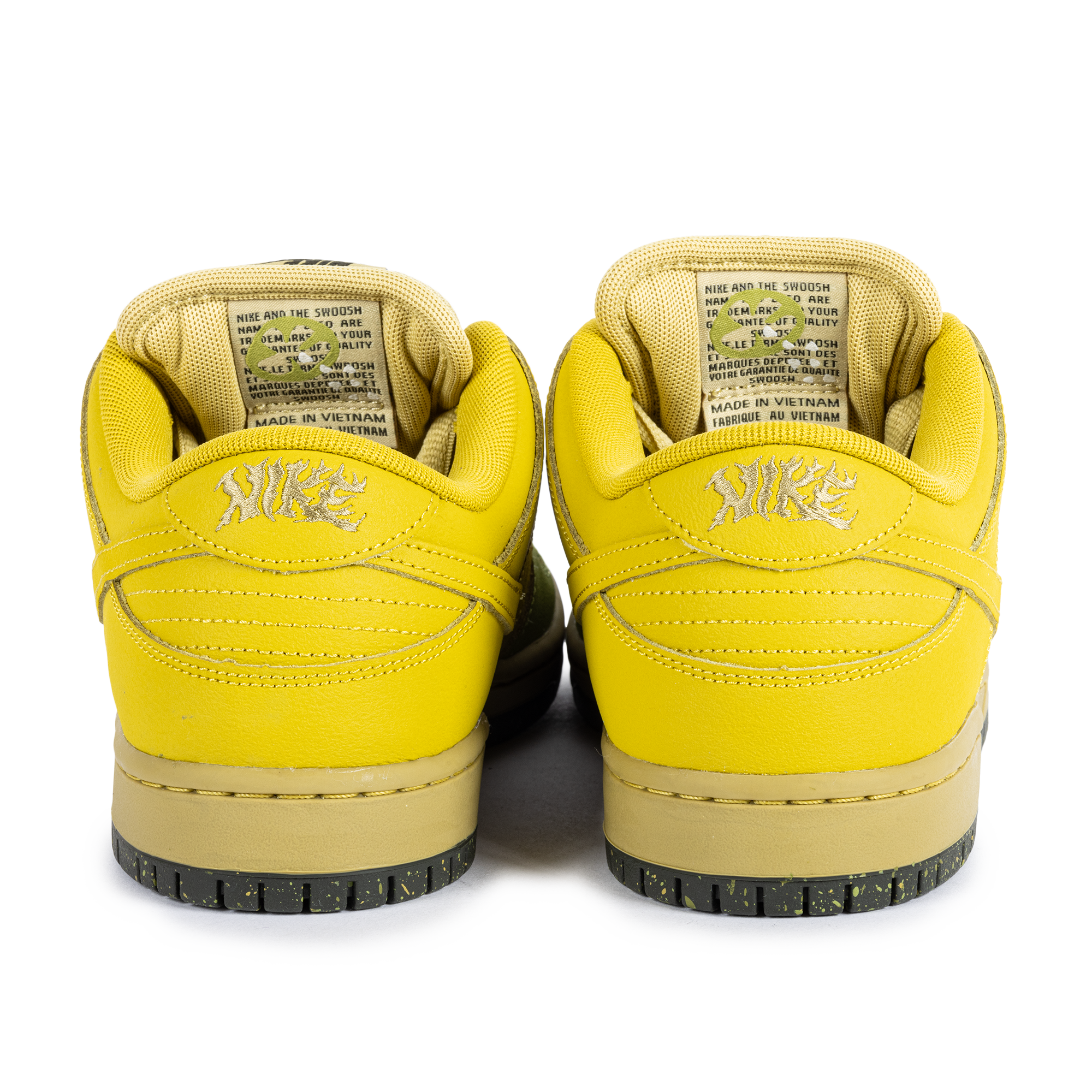 Nike SB Dunk Low Pro Saffron "Hatch Chile" Quartz/Saffron Quartz/Pear IO0427-300