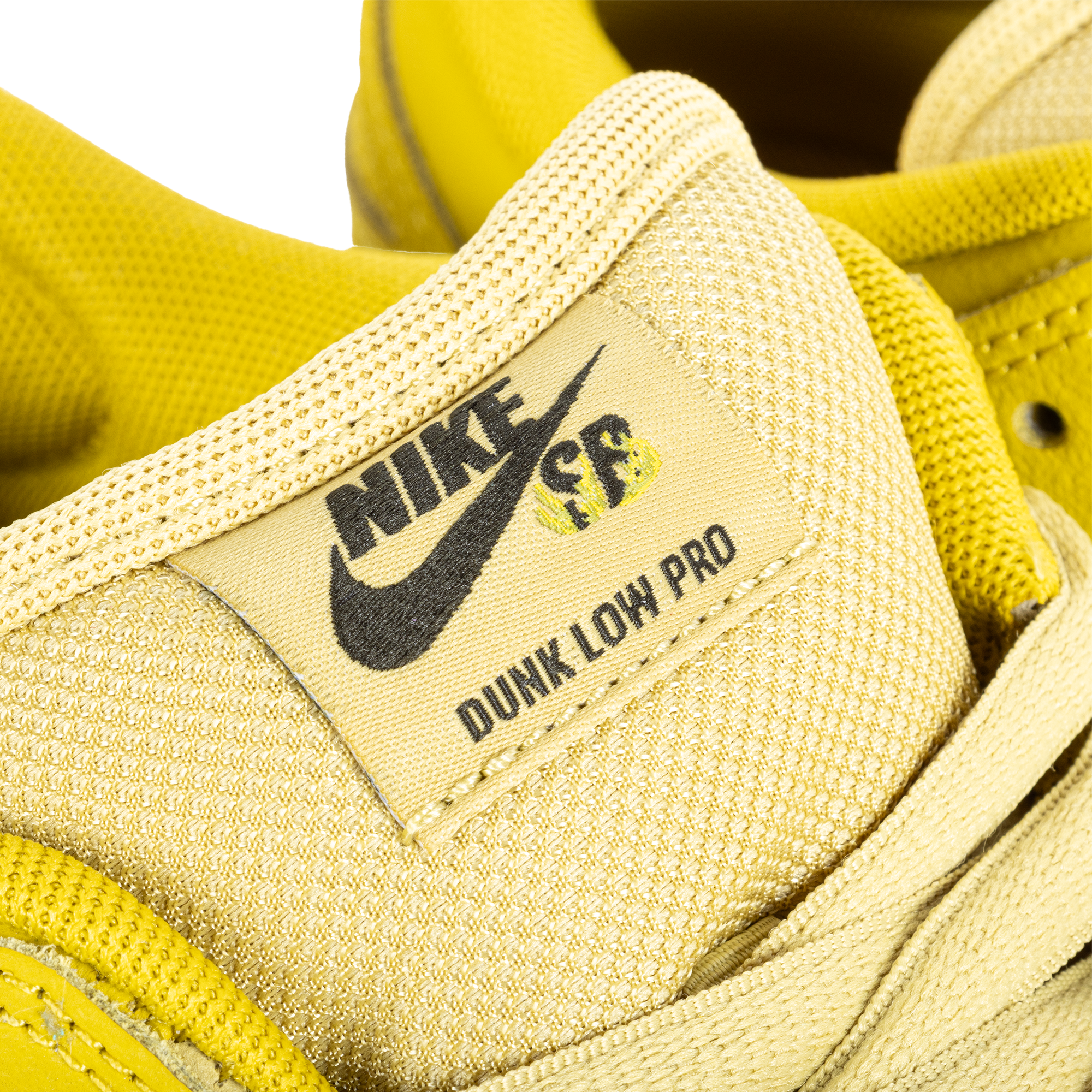 Nike SB Dunk Low Pro Saffron "Hatch Chile" Quartz/Saffron Quartz/Pear IO0427-300