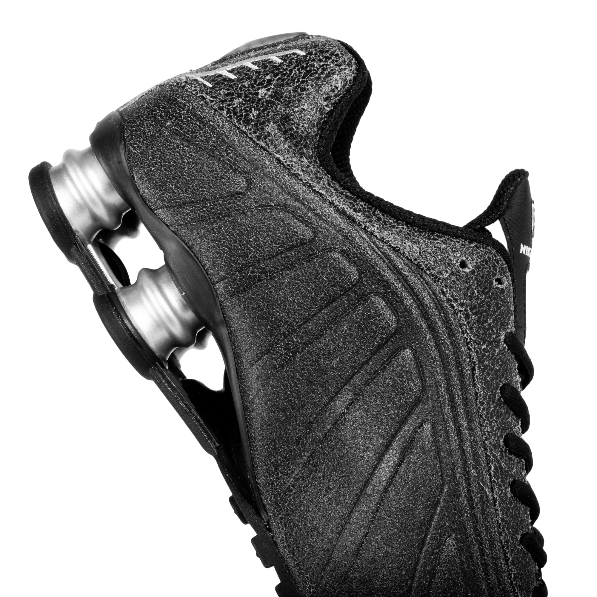 Nike Shox R4 QS Black/Sail/Lt Smoke Grey/Metallic Silver IO4544-002