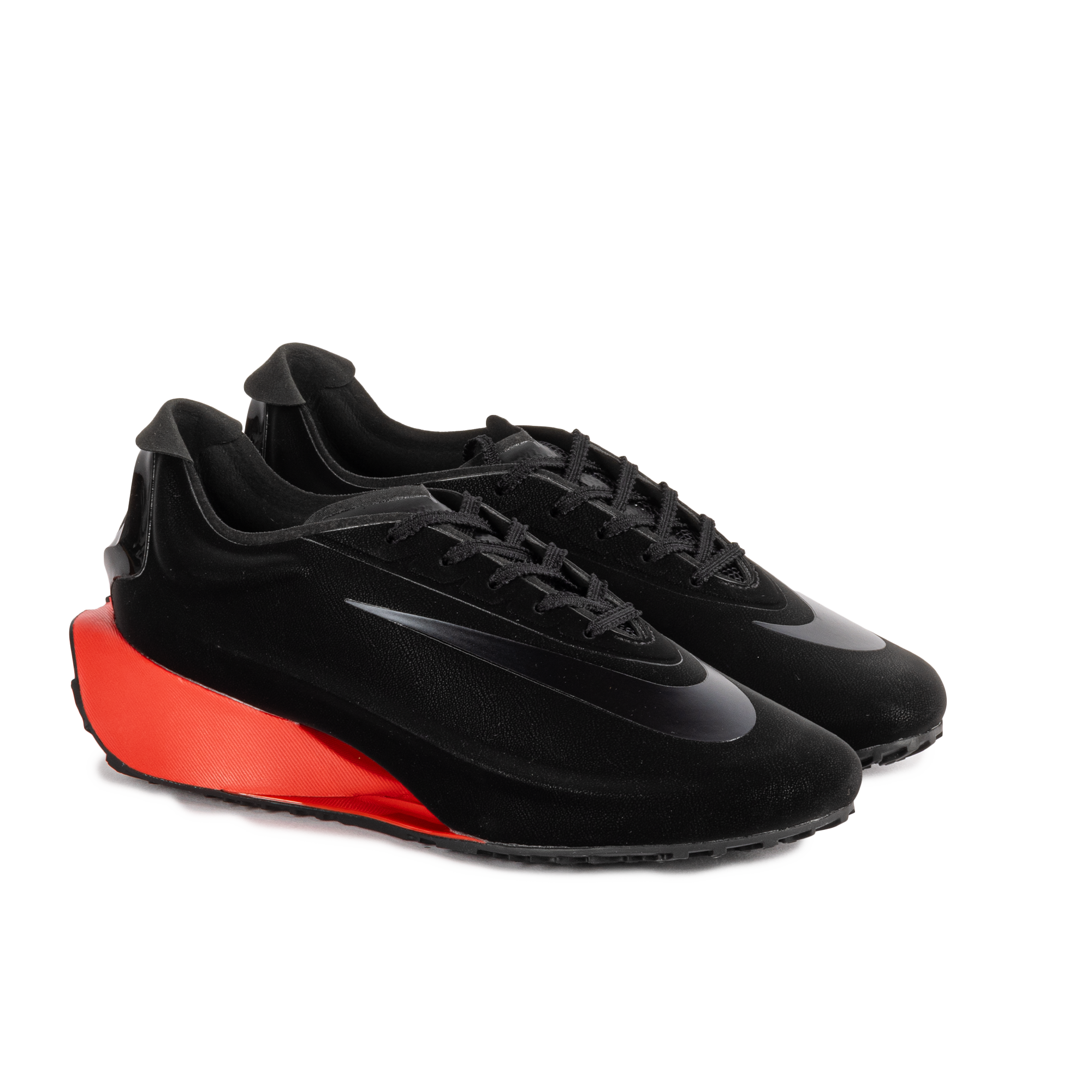 Nike Women's First Sight Noir Black/Black/Lt Crimson/Mtlc Dark Grey HQ2409-004