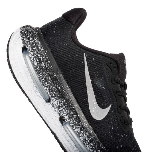 Nike Women's Vomero Premium Black/Metallic Silver/White IU2827-001