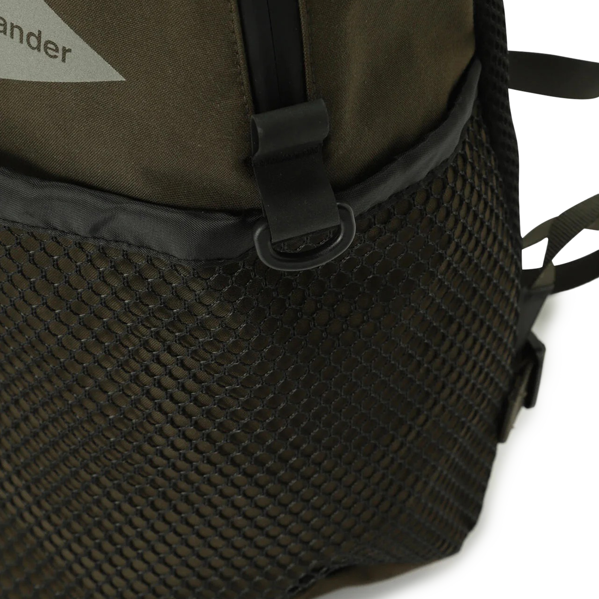 and wander PE/CO 20L Daypack D.Khaki