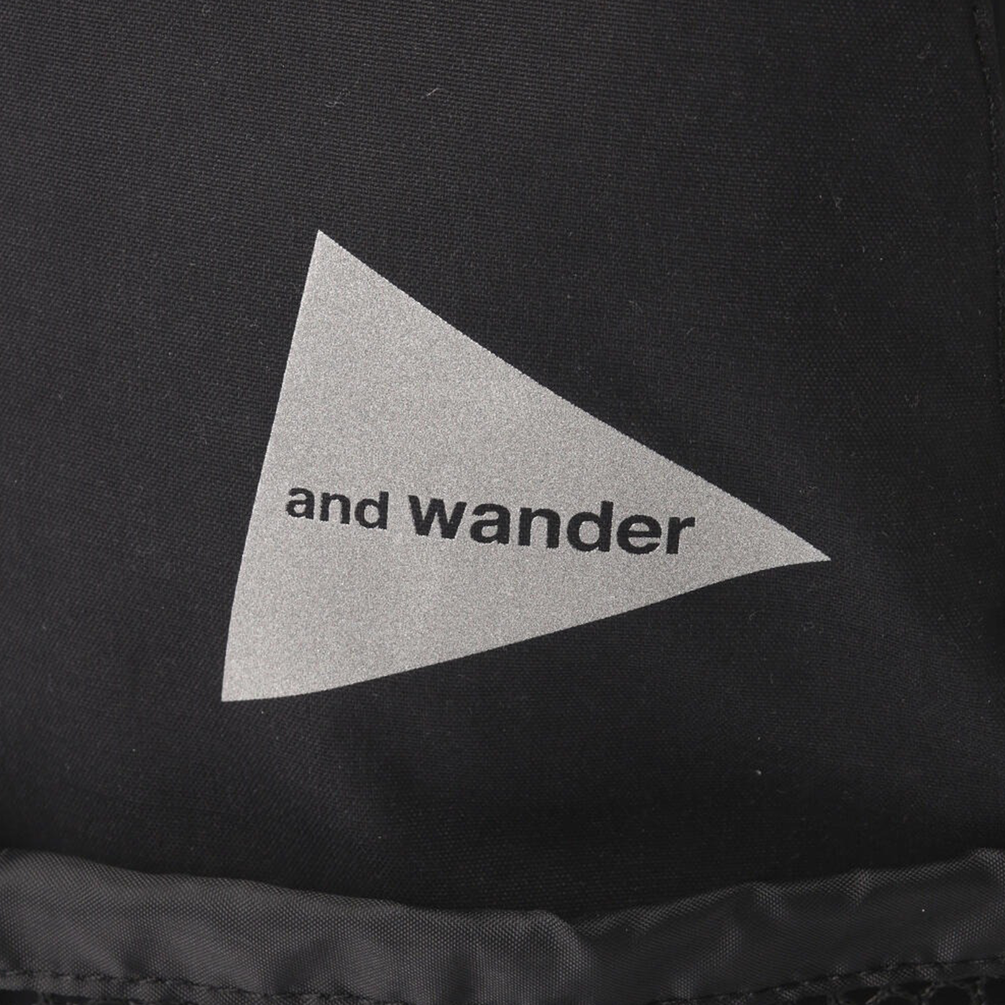 and wander PE/CO 20L Daypack Black