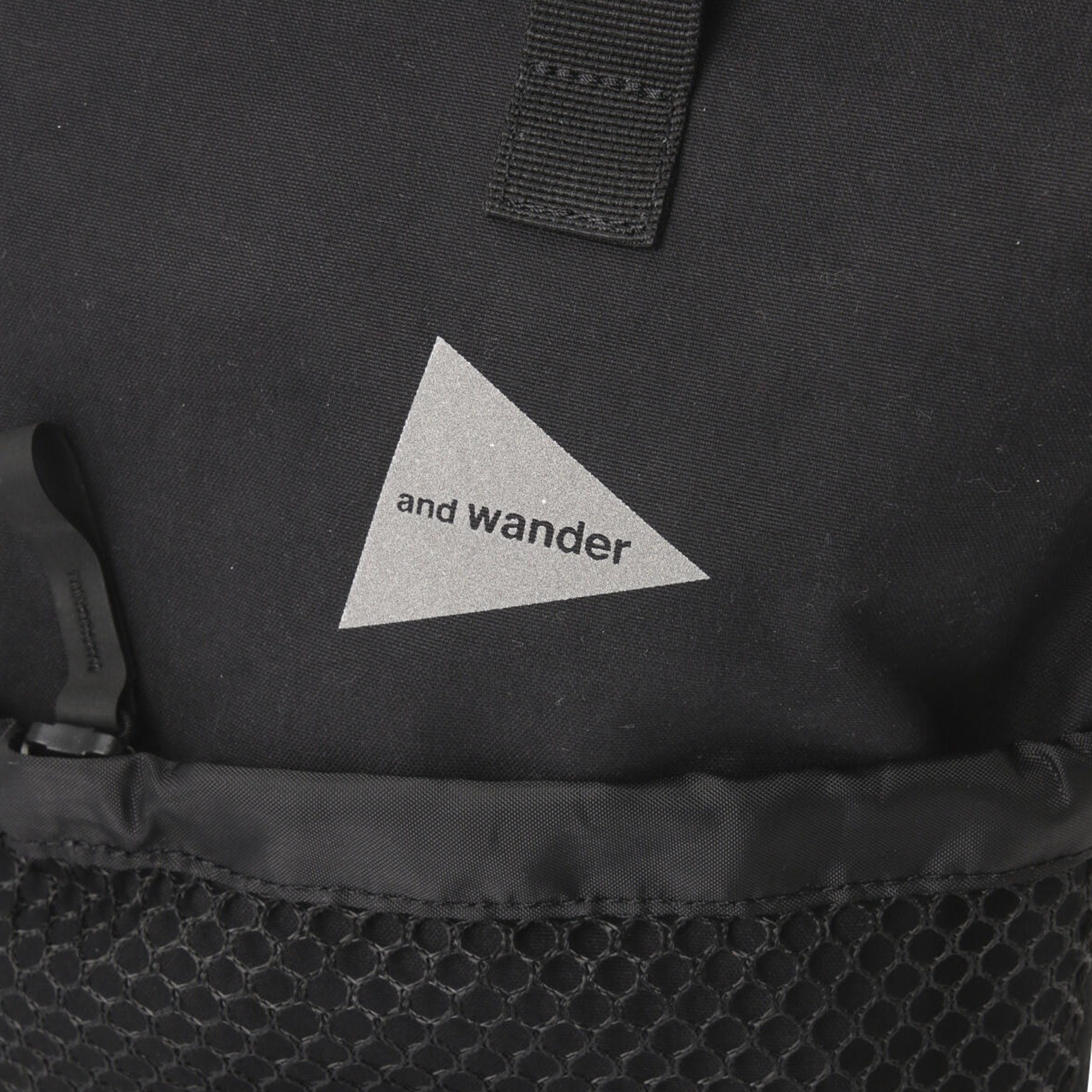 and wander PE/CO 2Way Bag Black