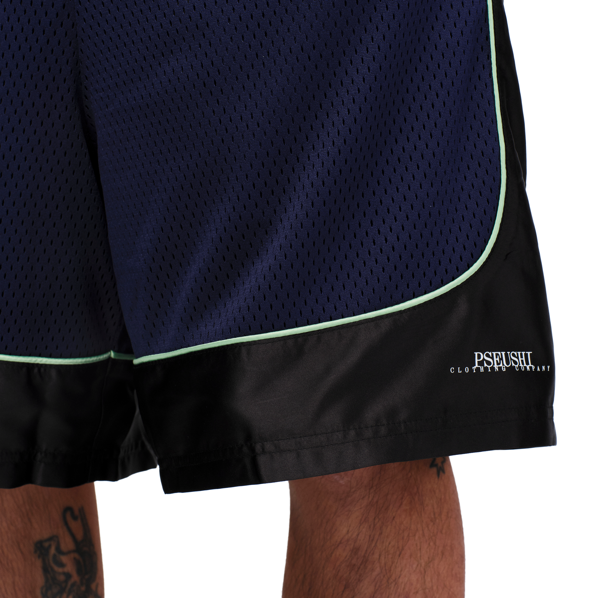 Pseushi Game Shorts Aubergine/Black