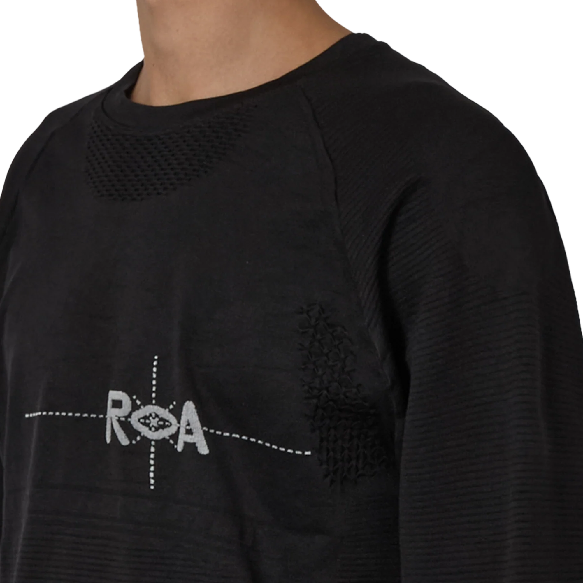 ROA Aune Seamless Knit Long Sleeve Black RBMW0524YA78