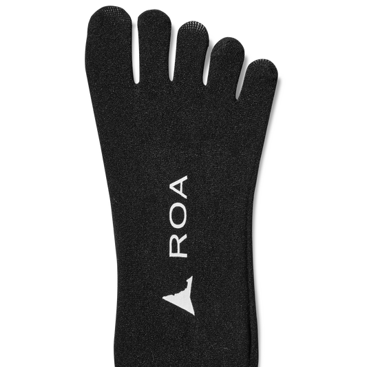 ROA Paws Fishnet Five Fingers Socks Black