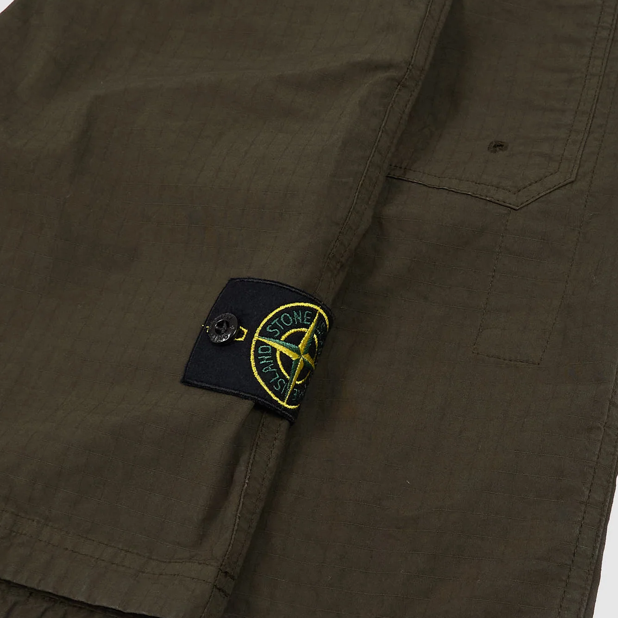 Stone Island Bermuda Shorts Military Green K1S15L100008
