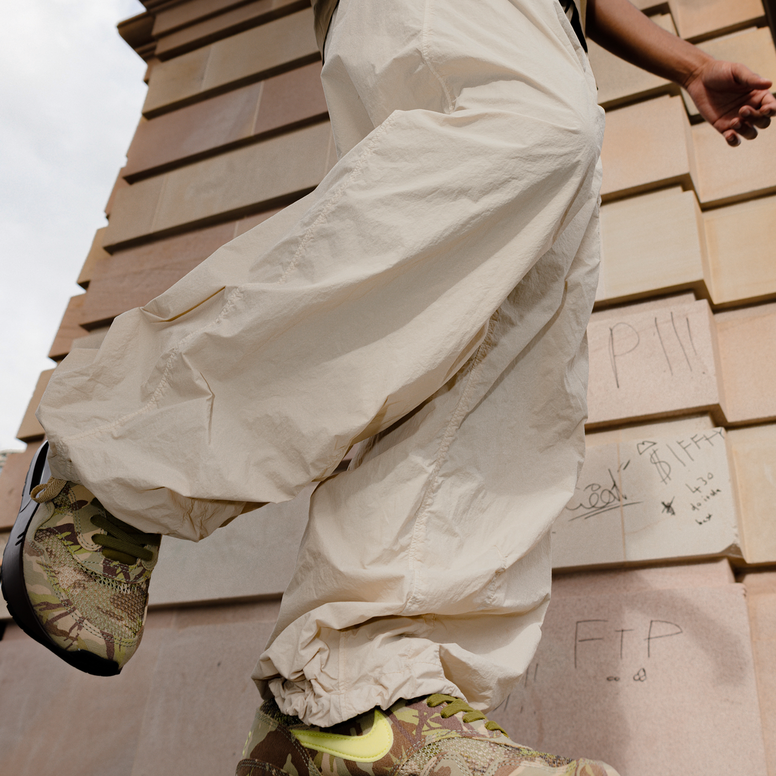 Ten c Pantalone Cargo Tasconato Bianco Garza