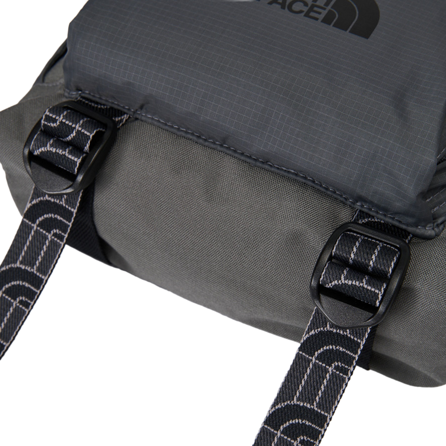 The North Face City Shoulder Bag AP Smoked Pearl