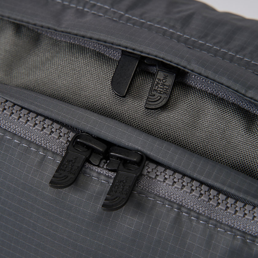 The North Face City Shoulder Bag AP Smoked Pearl