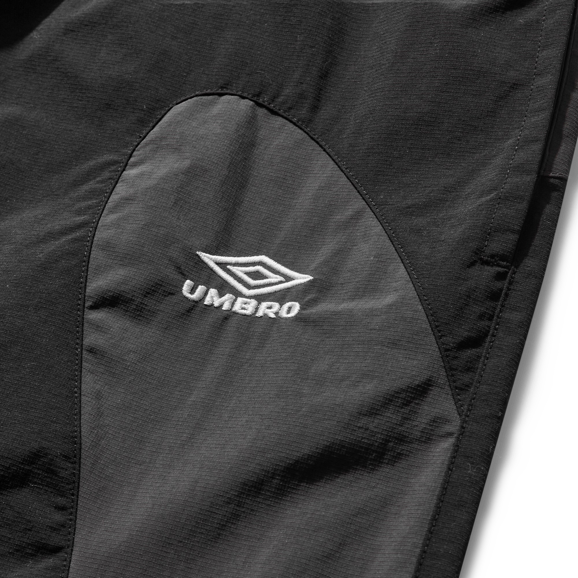 Umbro Rose Crest Track Pants Black Dark Gray