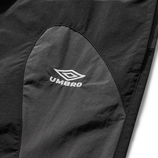 Umbro Rose Crest Track Pants Black Dark Gray
