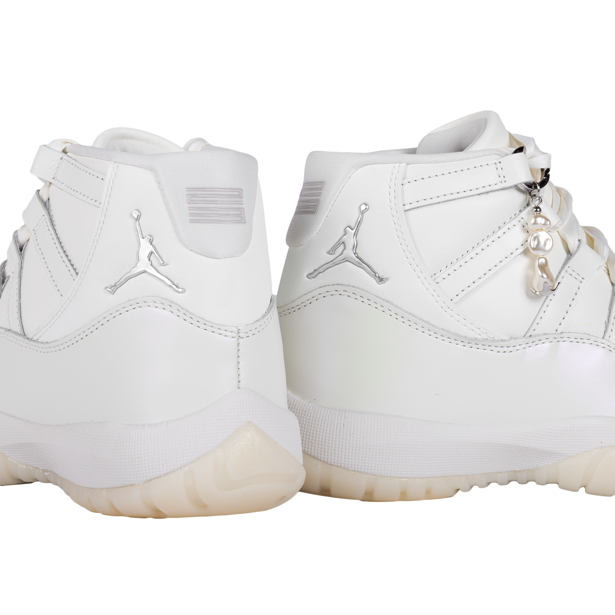 Nike Women's Air Jordan 11 Retro Sail/Pearl Grey/White/Metallic Silver AR0715-110