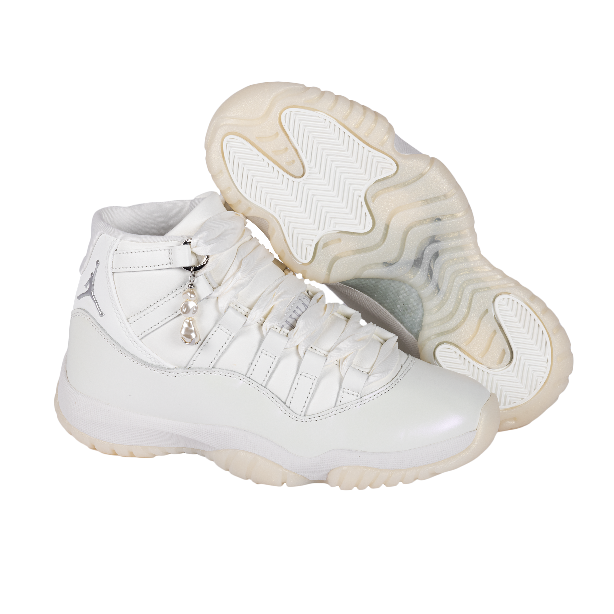 Nike Women's Air Jordan 11 Retro Sail/Pearl Grey/White/Metallic Silver AR0715-110