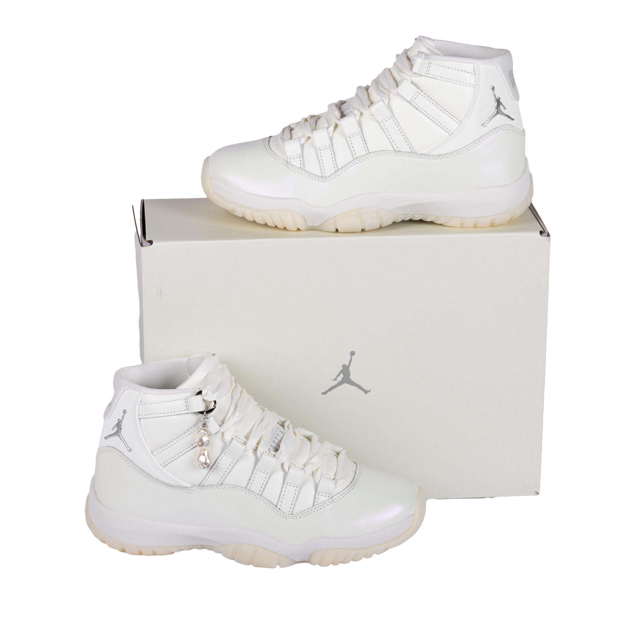 Nike Women's Air Jordan 11 Retro Sail/Pearl Grey/White/Metallic Silver AR0715-110