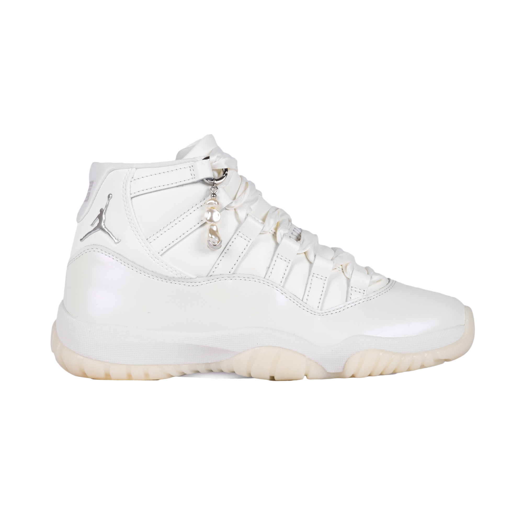 Nike Women's Air Jordan 11 Retro Sail/Pearl Grey/White/Metallic Silver AR0715-110