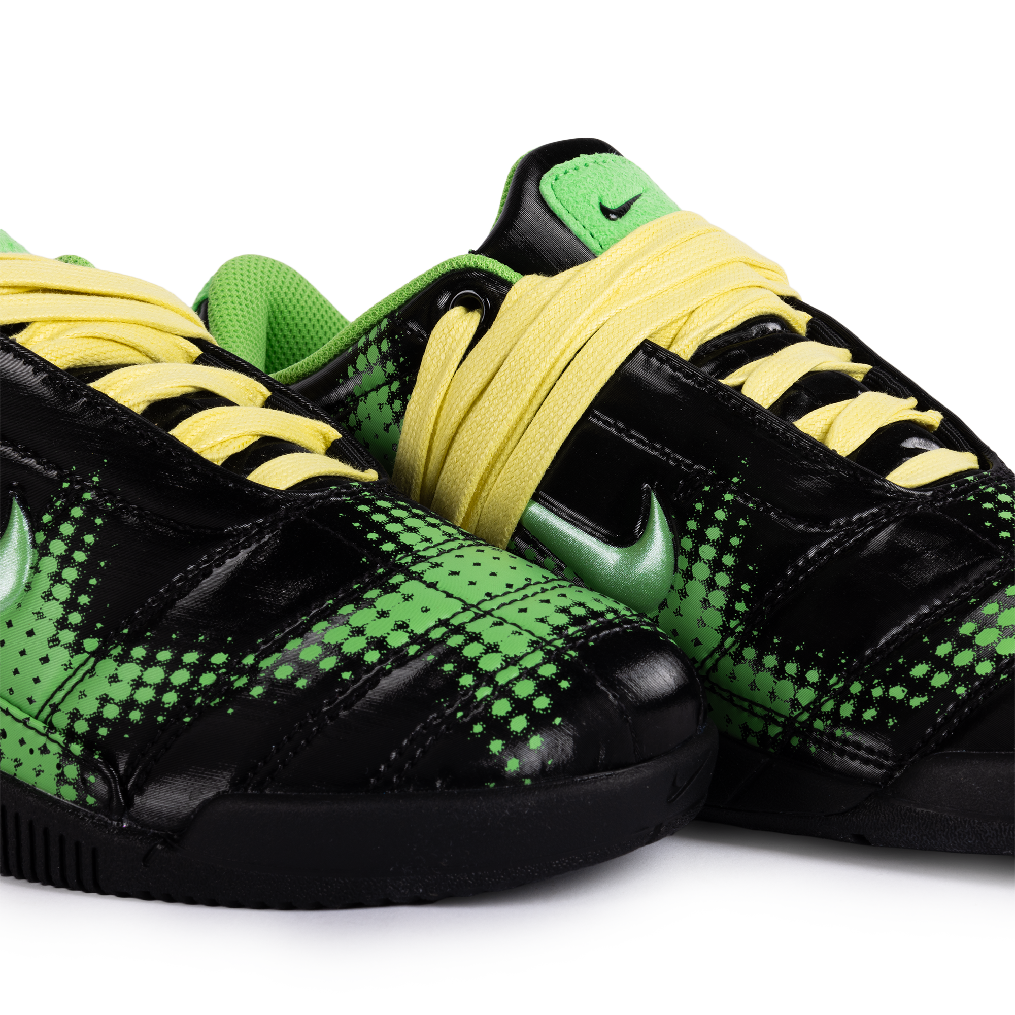 Nike Women's Total90 Shox Magia Black/Spinach Green/Yellow Diamond IR8176-002