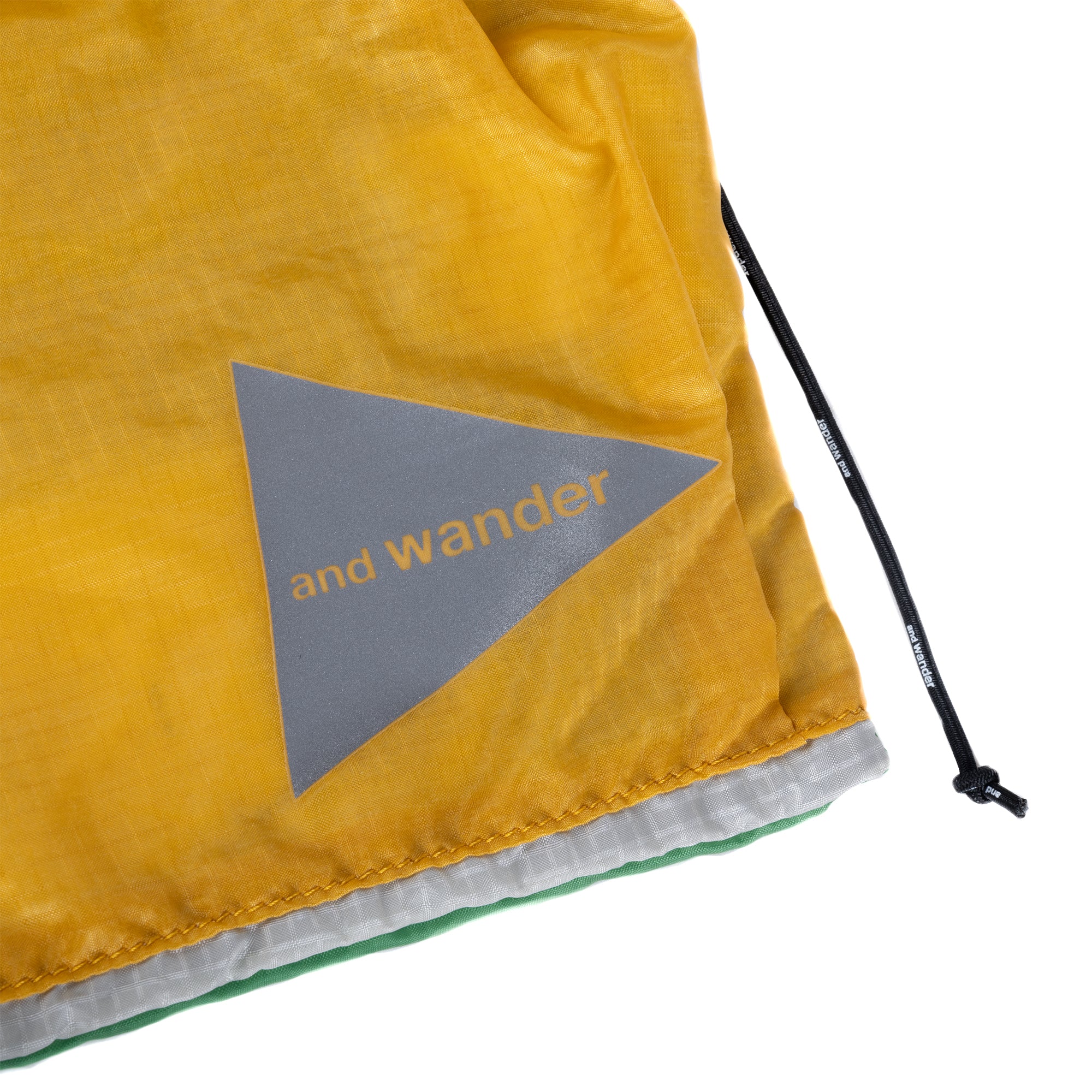 and Wander Upcycle Sacoche