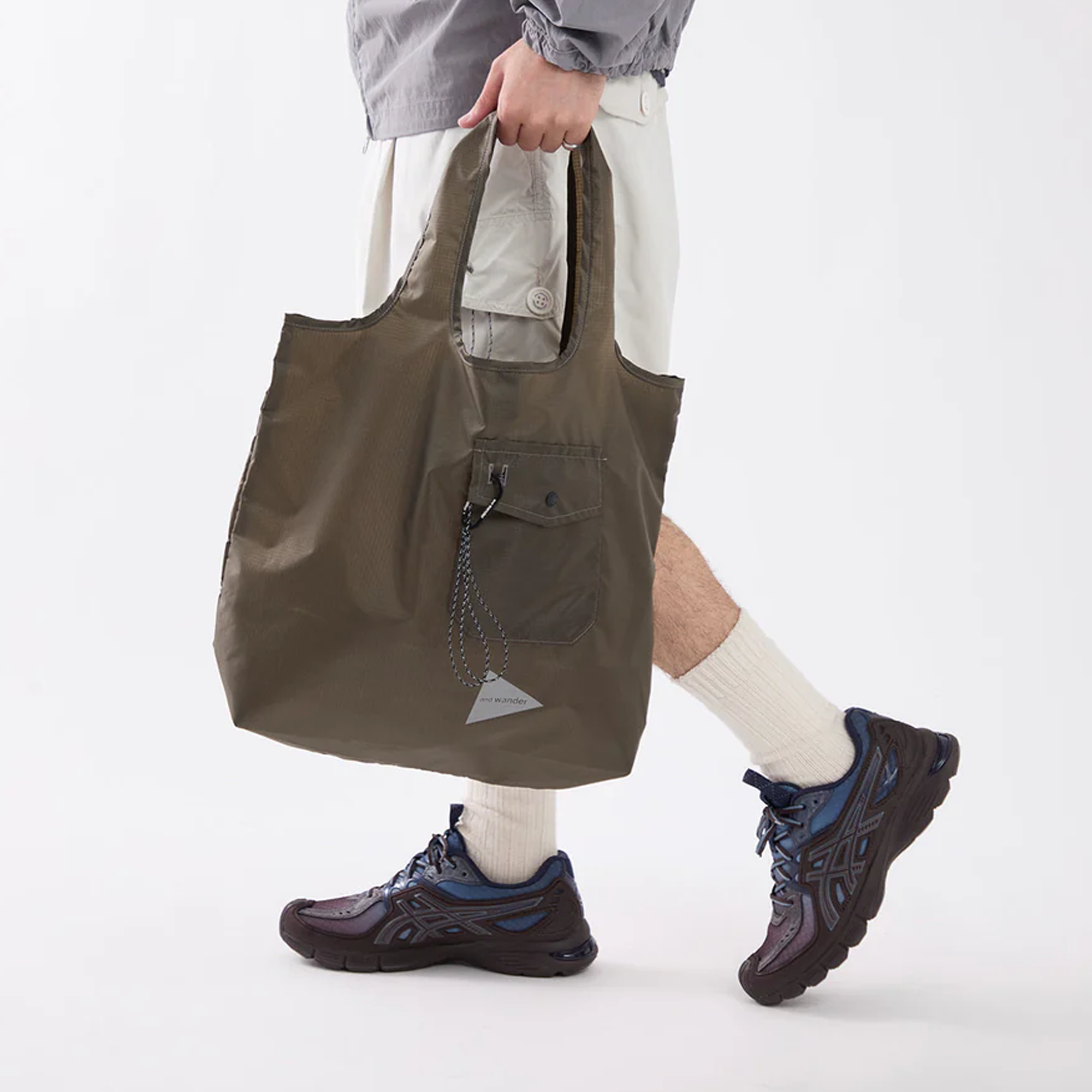 and wander Crispy Rip Grocery Pocket Bag Khaki