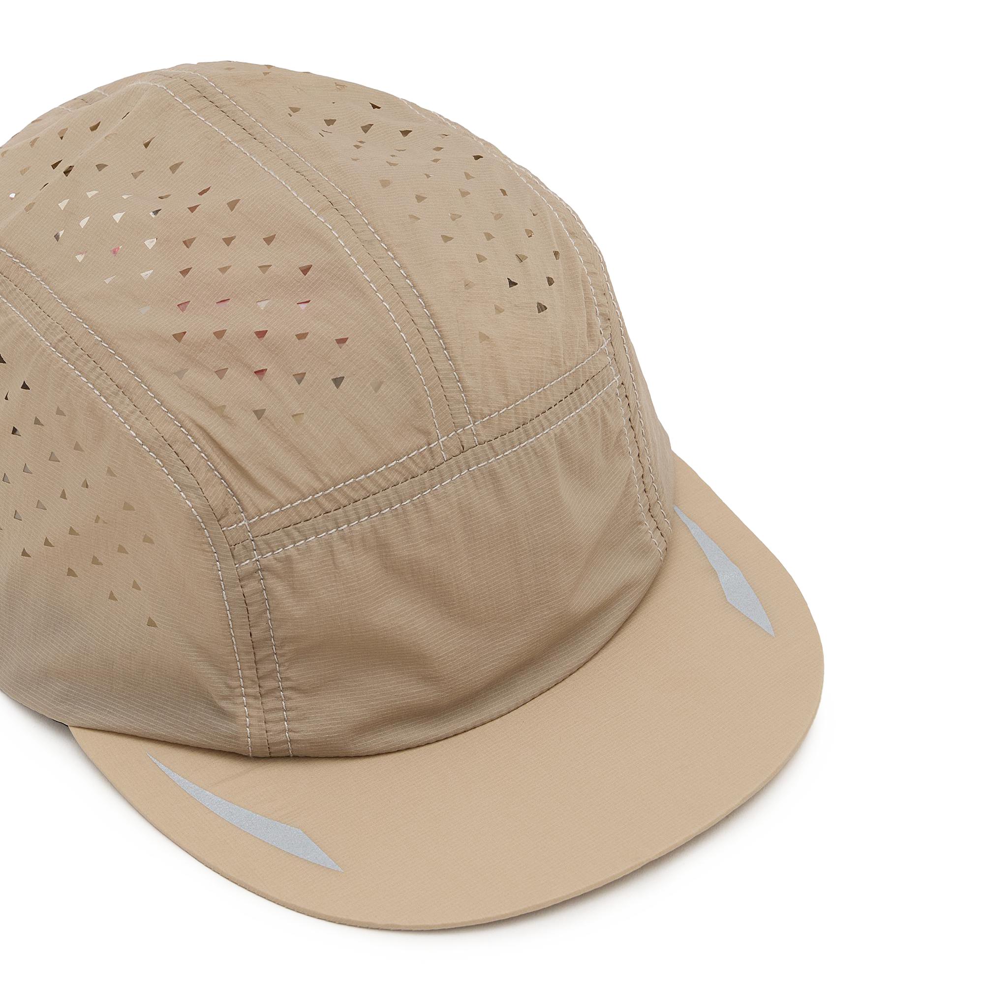 and wander x Altra Ventilation Cap Beige