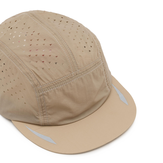 and wander x Altra Ventilation Cap Beige