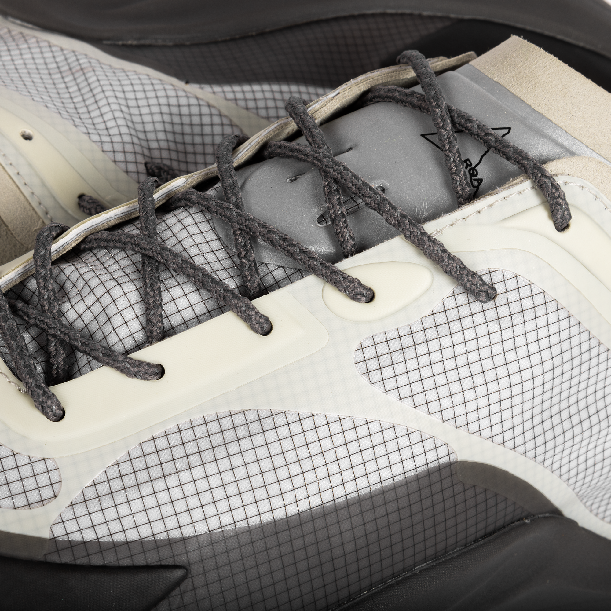 and wander x Roa Sella Ripstop Off White