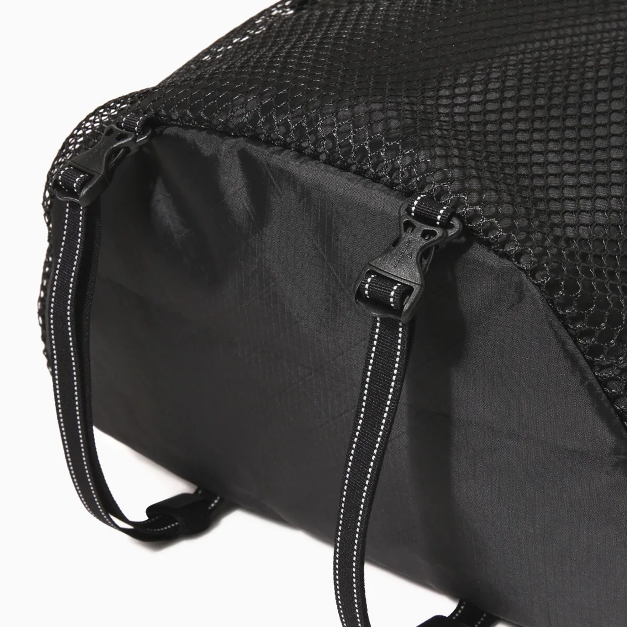 and wander Ecopak 20L Daypack Black