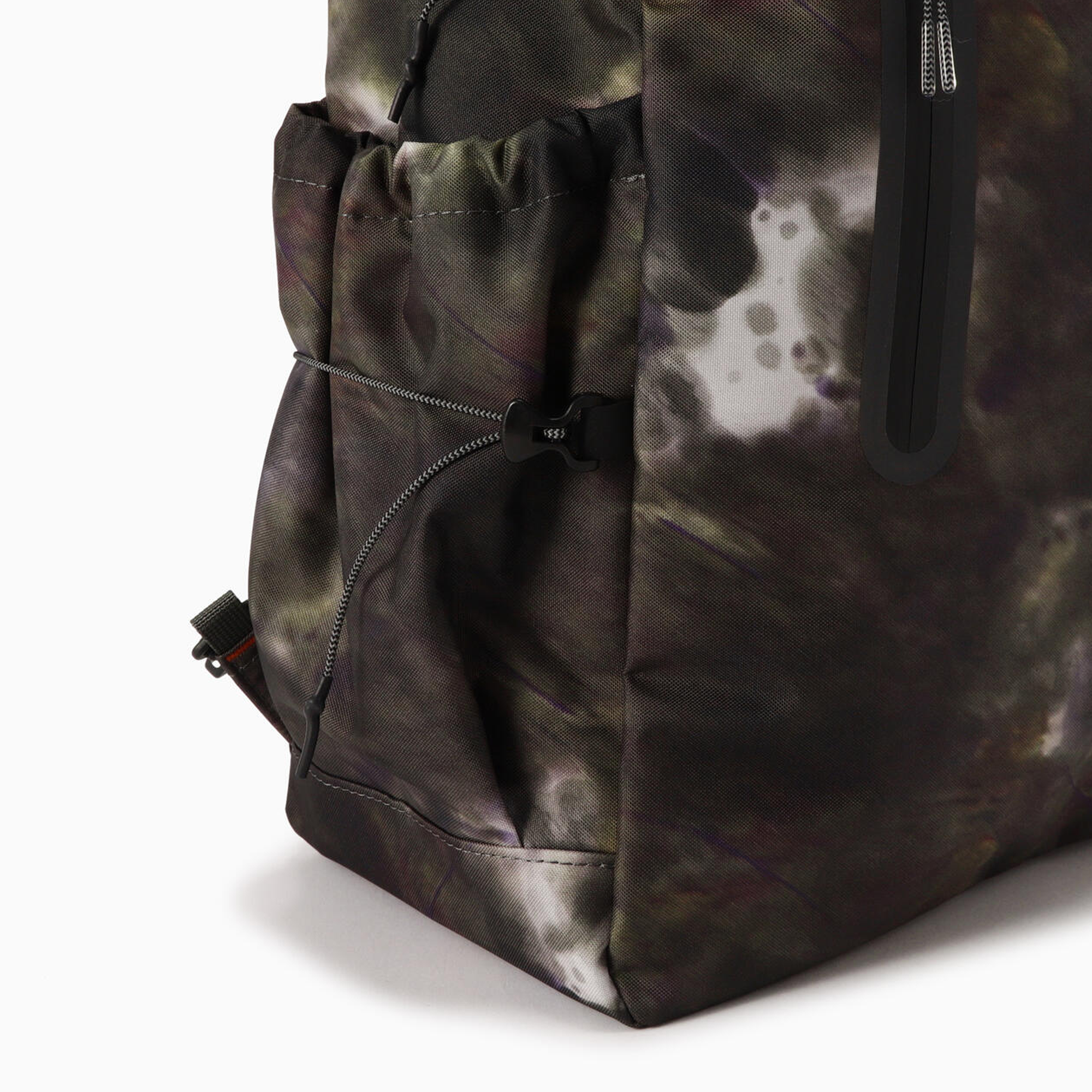 and wander x Roa 2-Way Tote Bag Camo