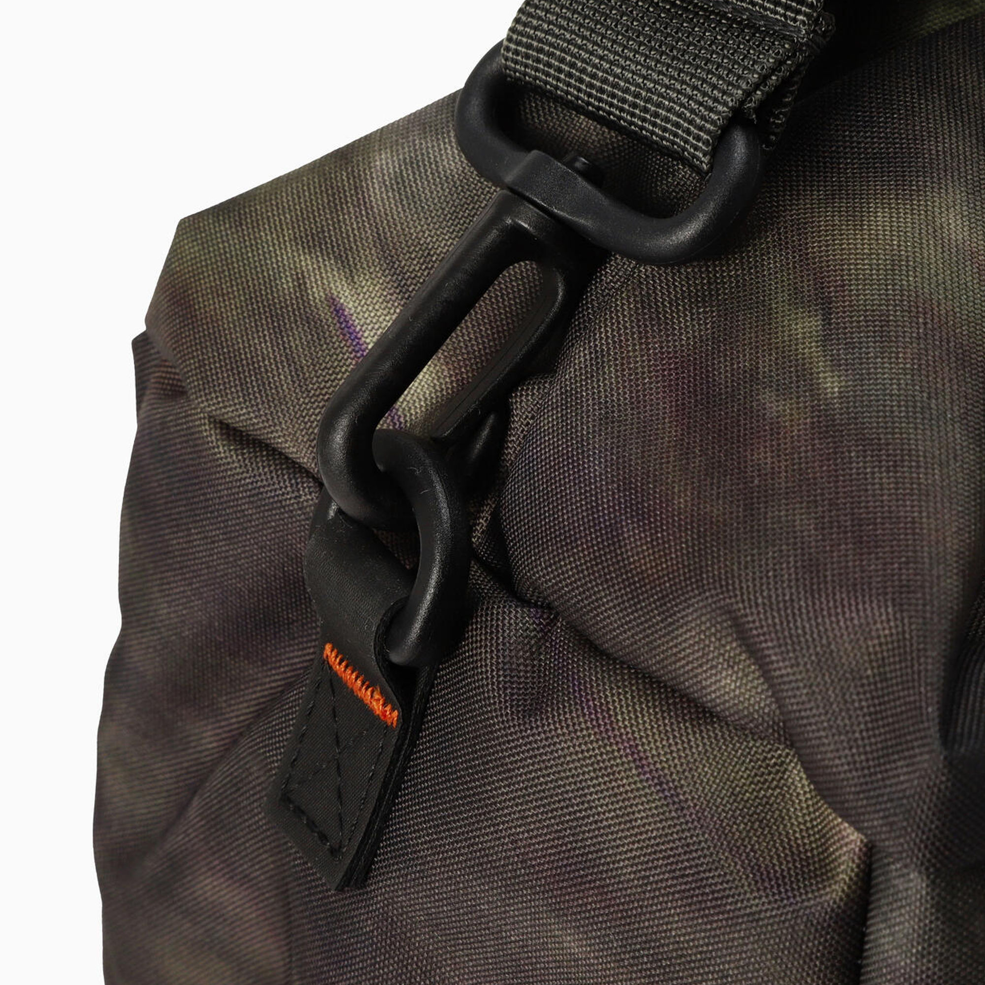 and wander x Roa 2-Way Tote Bag Camo