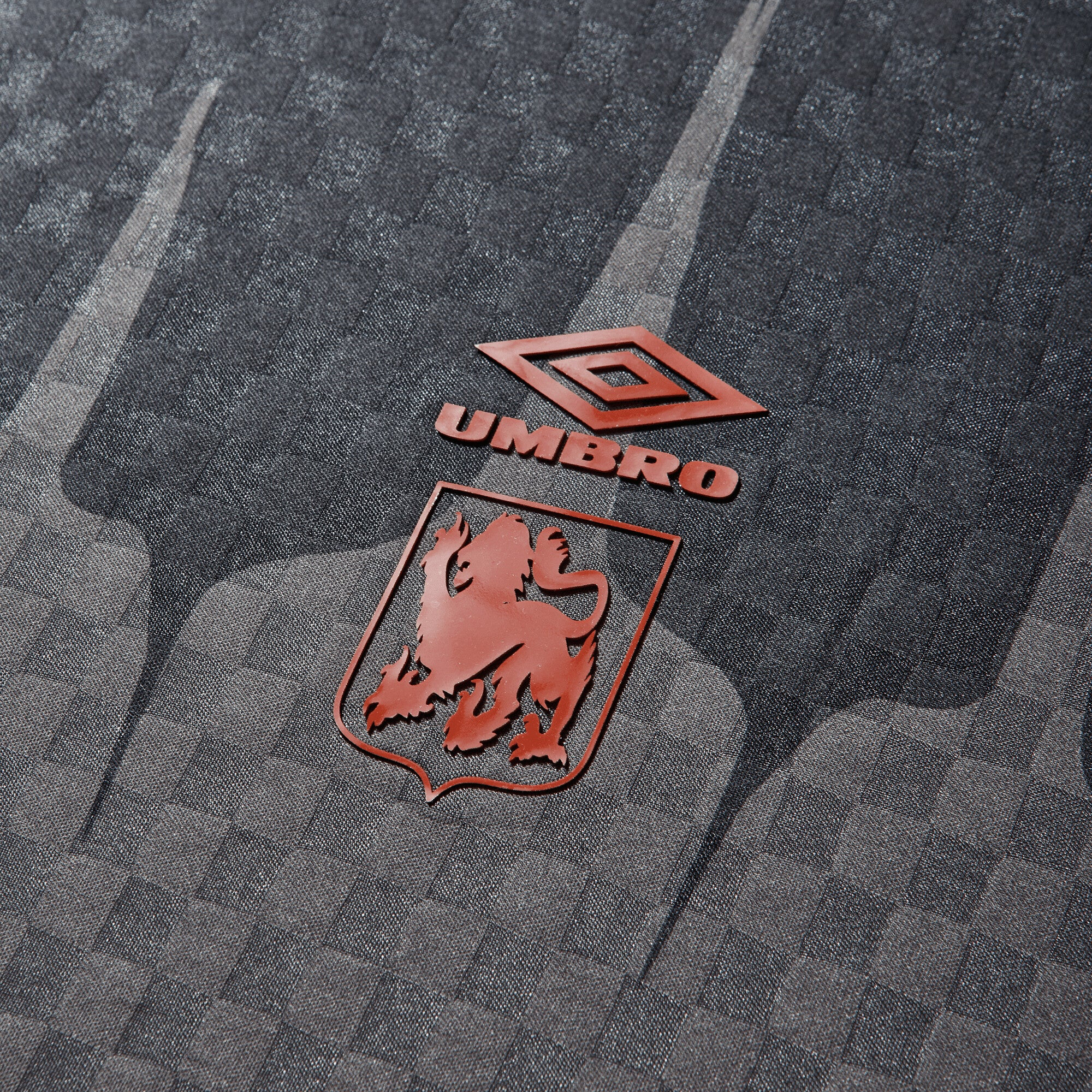 Umbro History Tape Kit Black Red Anthracite