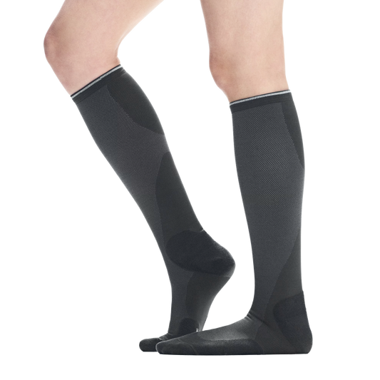 On x Post Archive Faction Zero Sock Molasses/Black