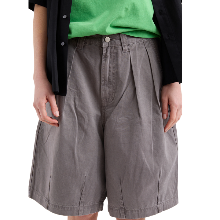Pseushi Pleated Balloon Shorts Grey