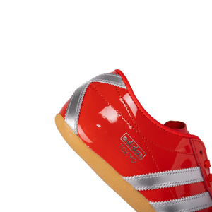 adidas Women's Tokyo Red/Silvmt/Gum3 JQ0596