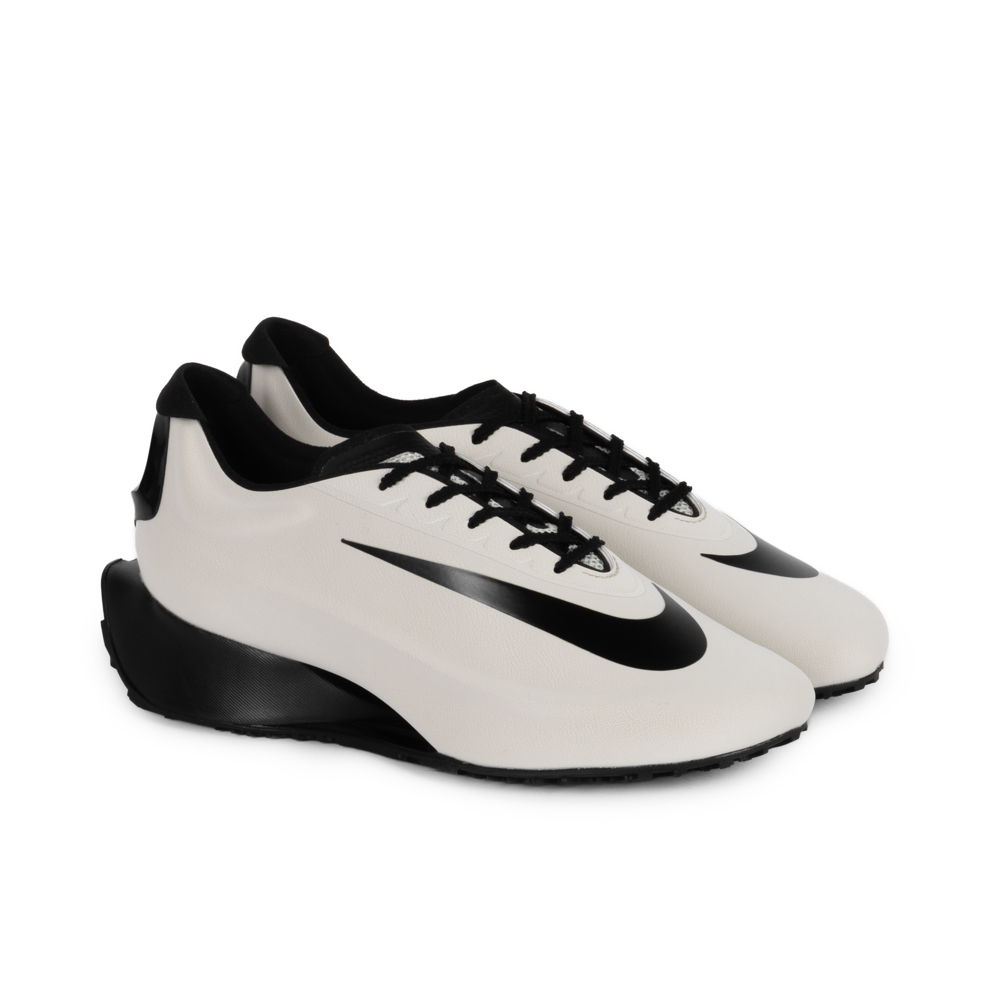 Nike Women's First Sight Noir Light Bone/Black/Mtlc Dark Grey HQ2409-003