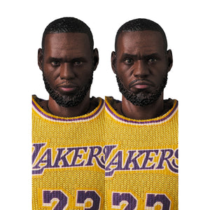 Medicom Toy MAFEX No.127 Lebron James (Los Angeles Lakers) Action Figure
