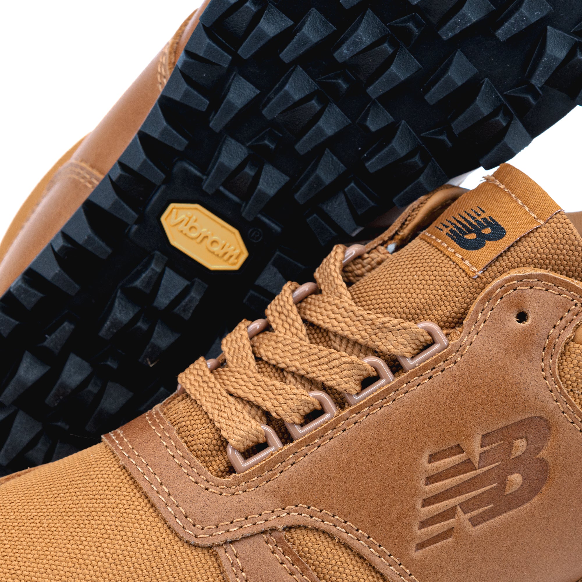 New Balance Rainier Low UALGSTBC